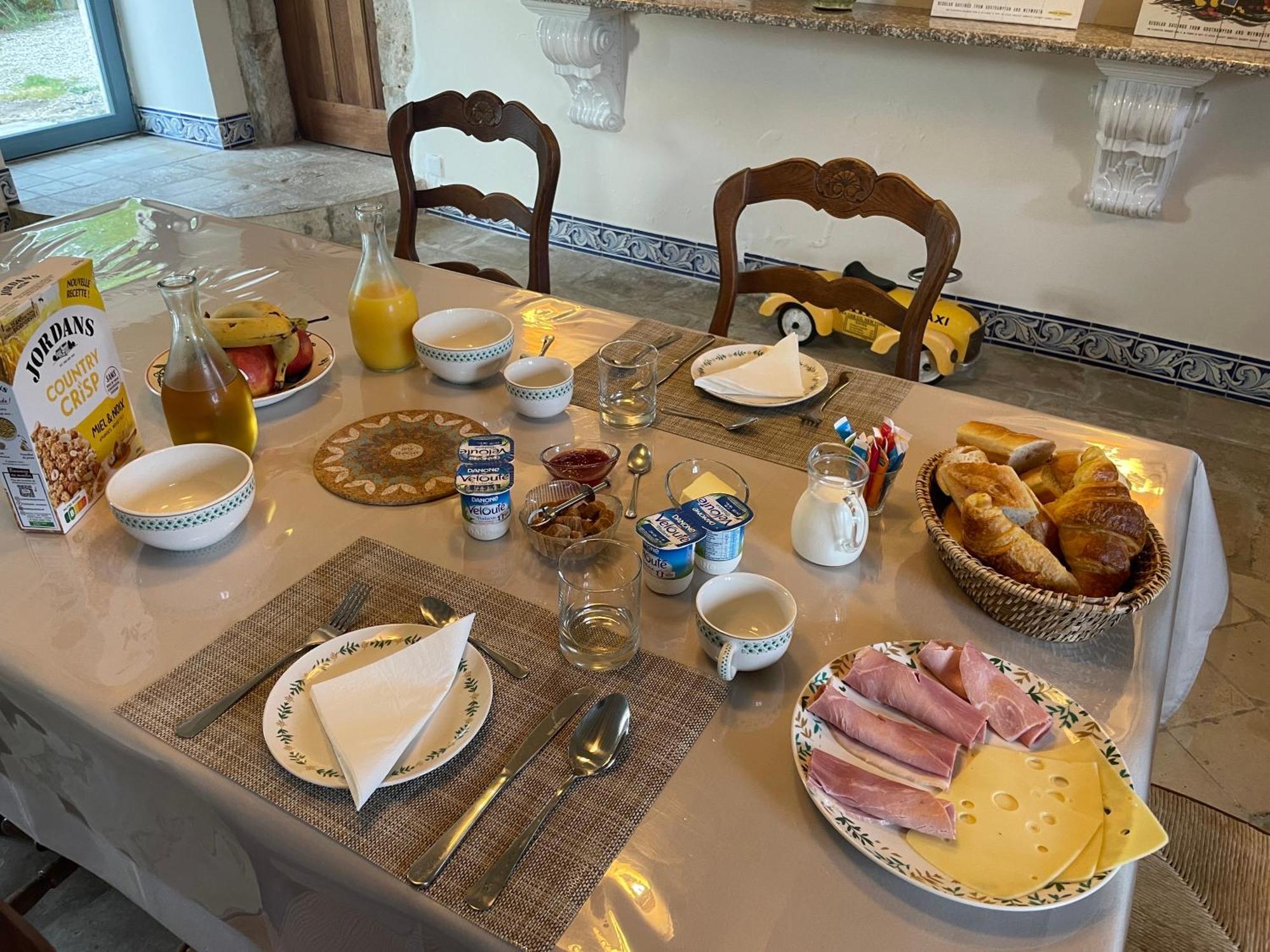Bed and Breakfast La Ptite Normande Saint-Germain-de-Tournebut Exterior foto